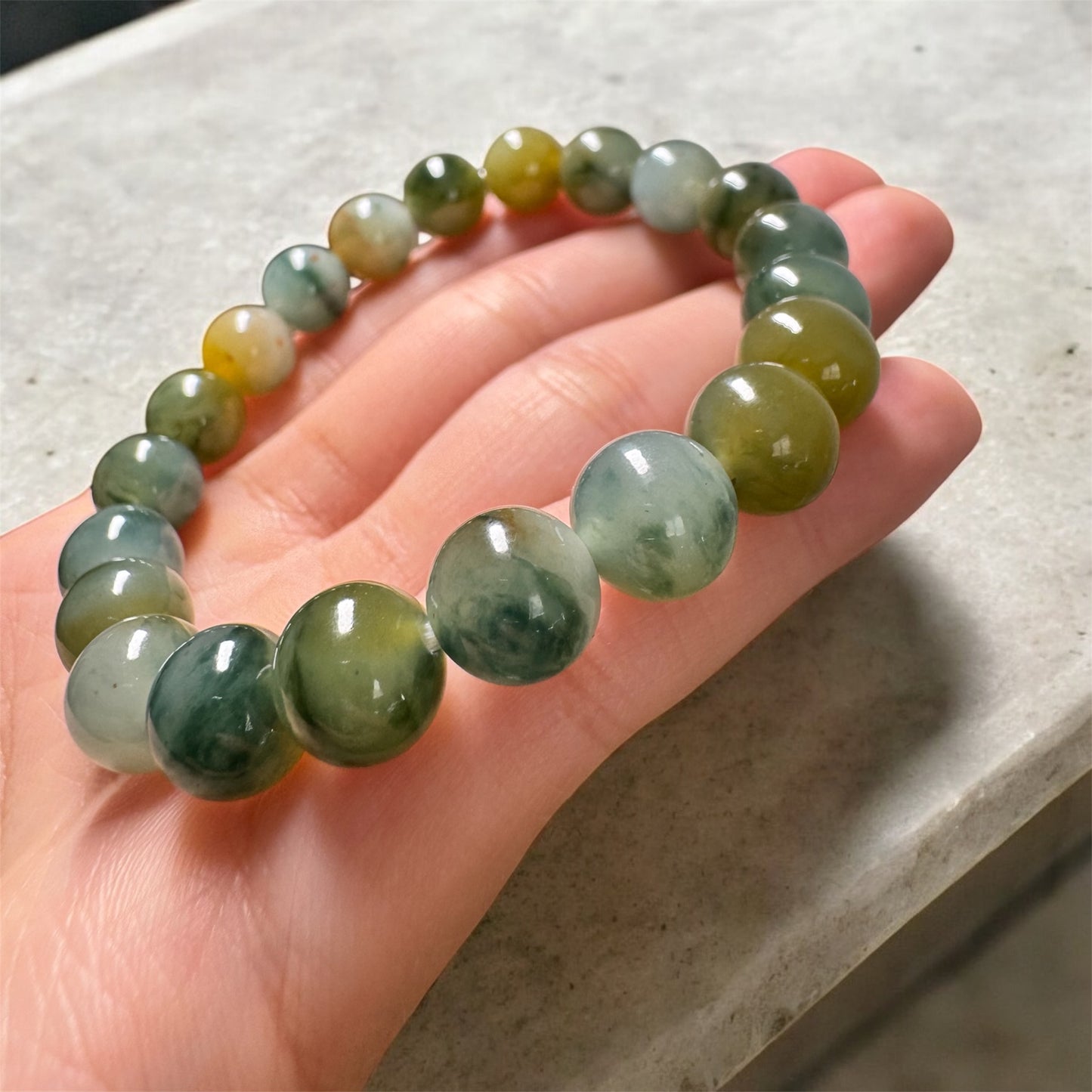 "Golden Vein Harmony" Jade Bracelet - Lục Huyết Hoàng Kim