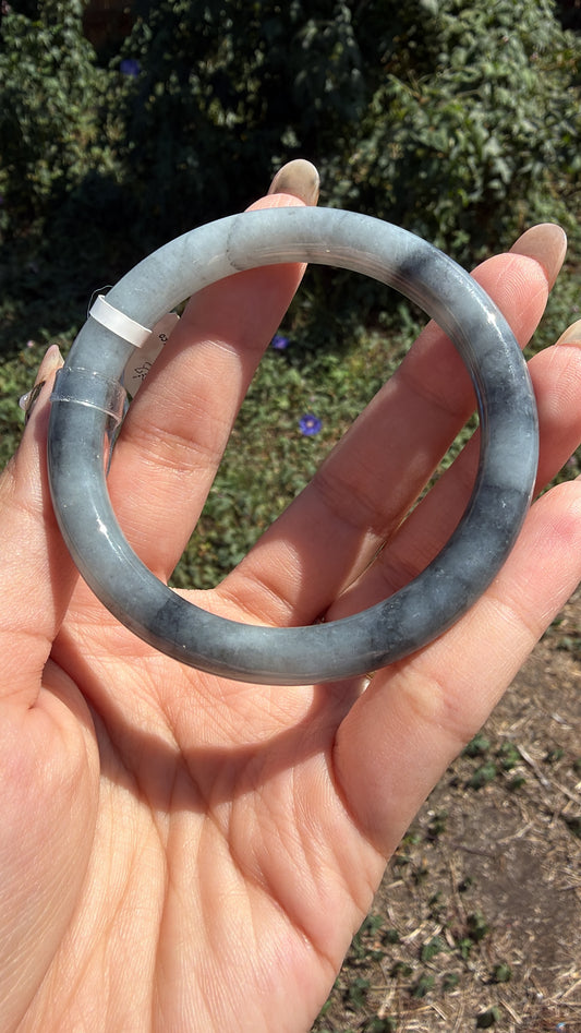 Black Jade Bangle