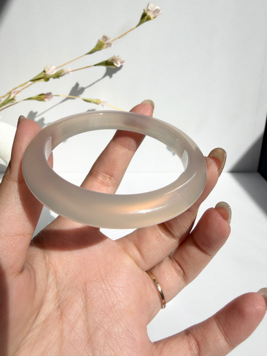 Natural Agate Bangle – Moonlit Silk