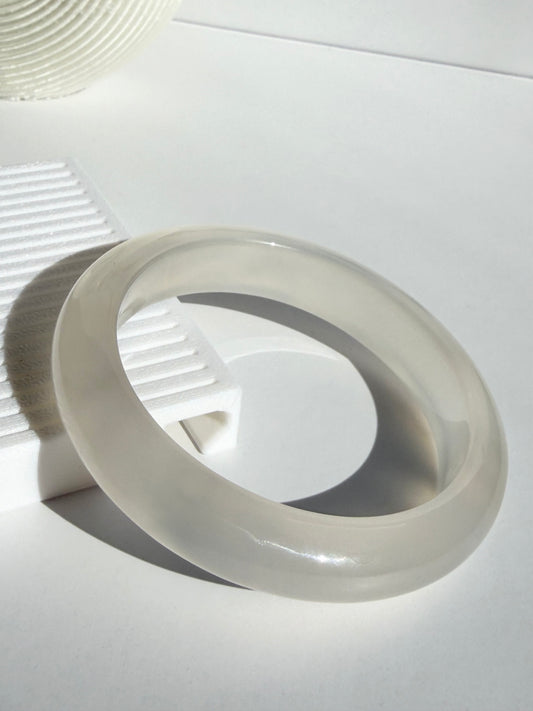 Natural Agate Bangle – Cloud Blush
