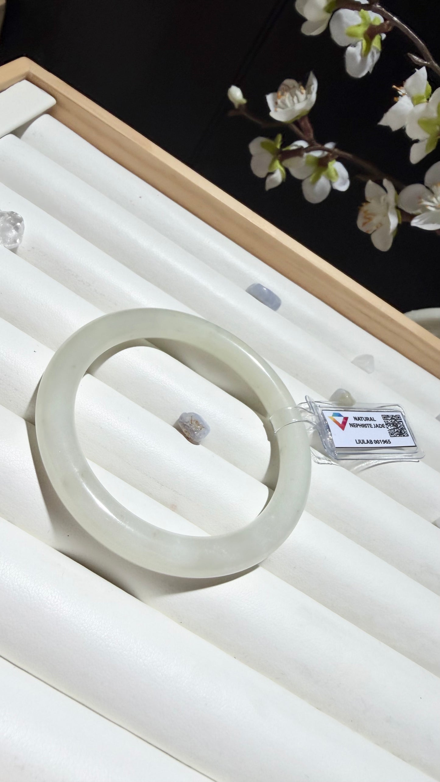 Natural White Nephrite Jade Bangle | Classic Elegance