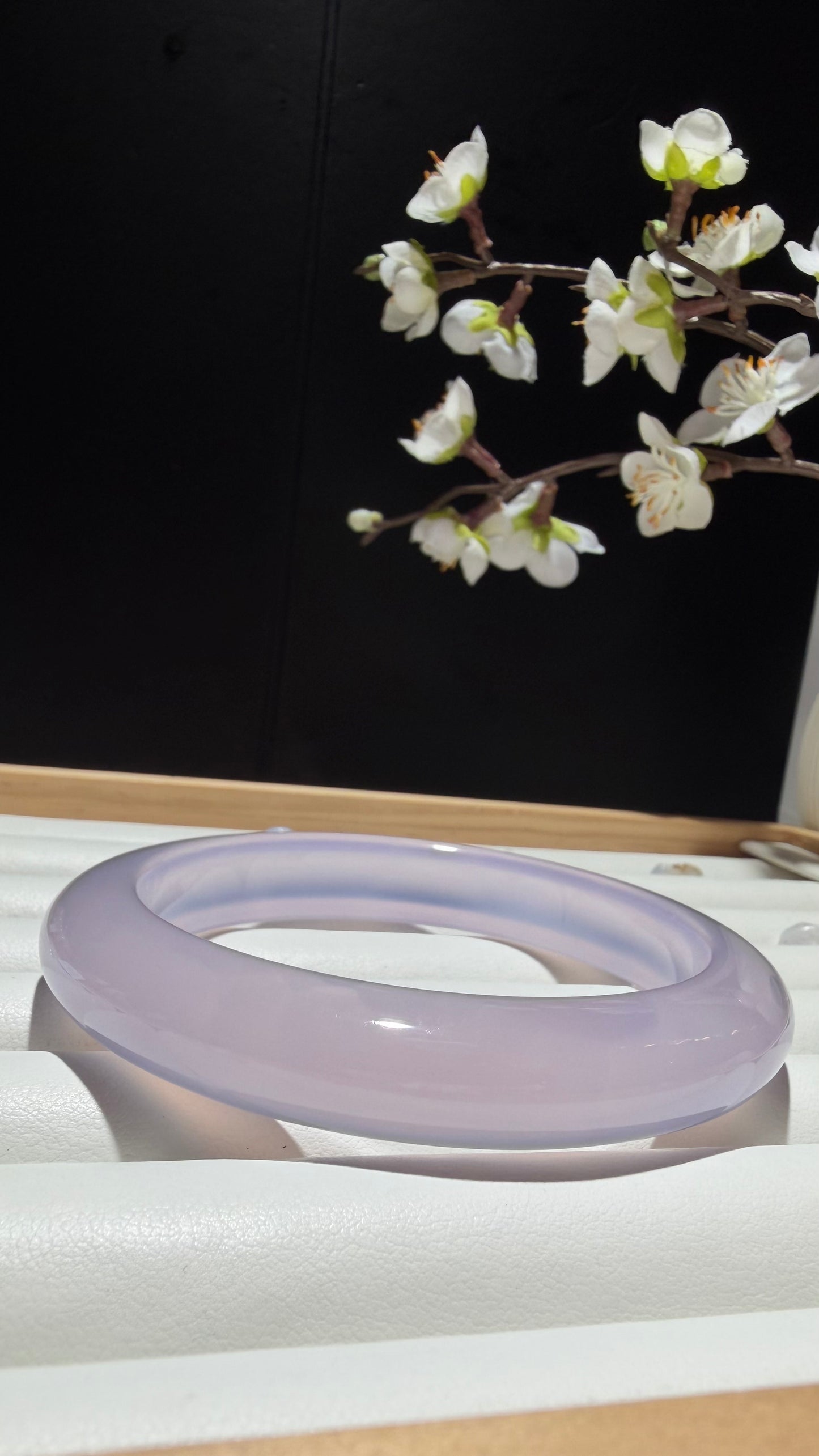 Natural Violet Agate Bangle