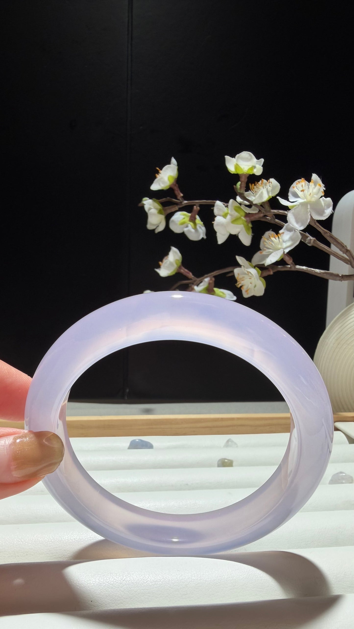 Natural Violet Agate Bangle