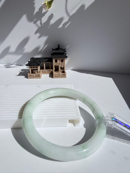 Certified White Grade A Jadeite Jade Bangle - Vòng Bạch Ngọc Lục Hoa Bay (MJJBa01)