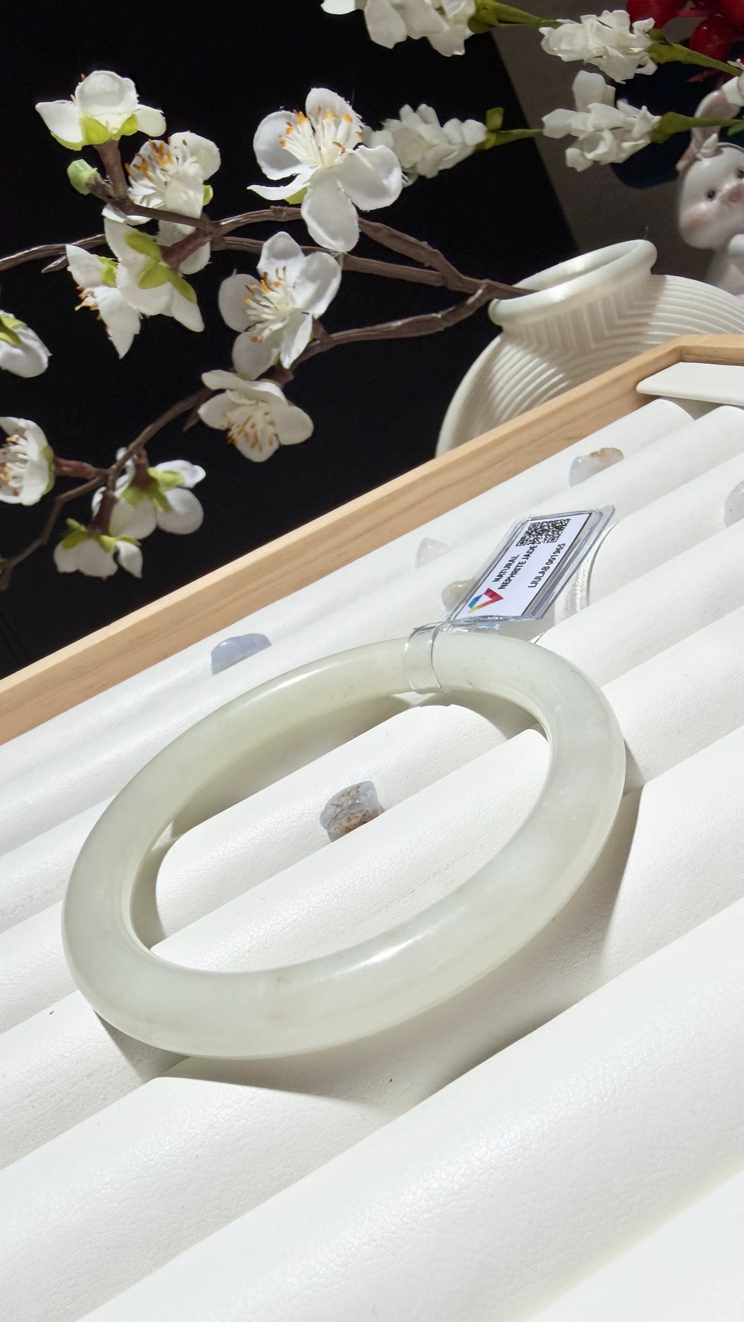 Natural White Nephrite Jade Bangle | Classic Elegance