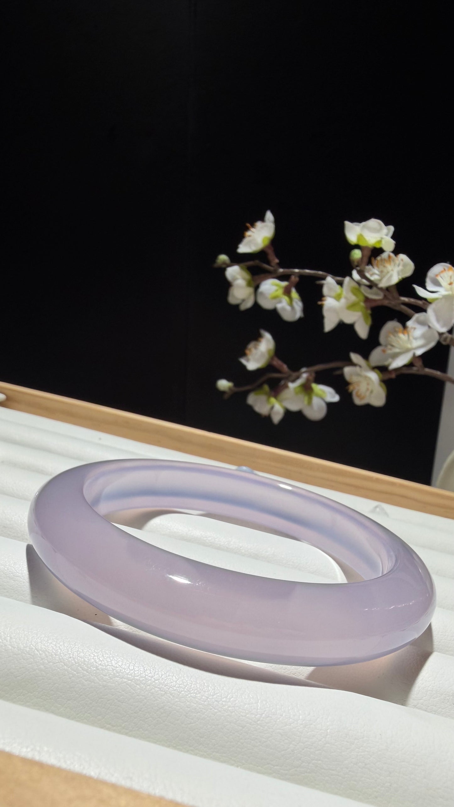 Natural Violet Agate Bangle