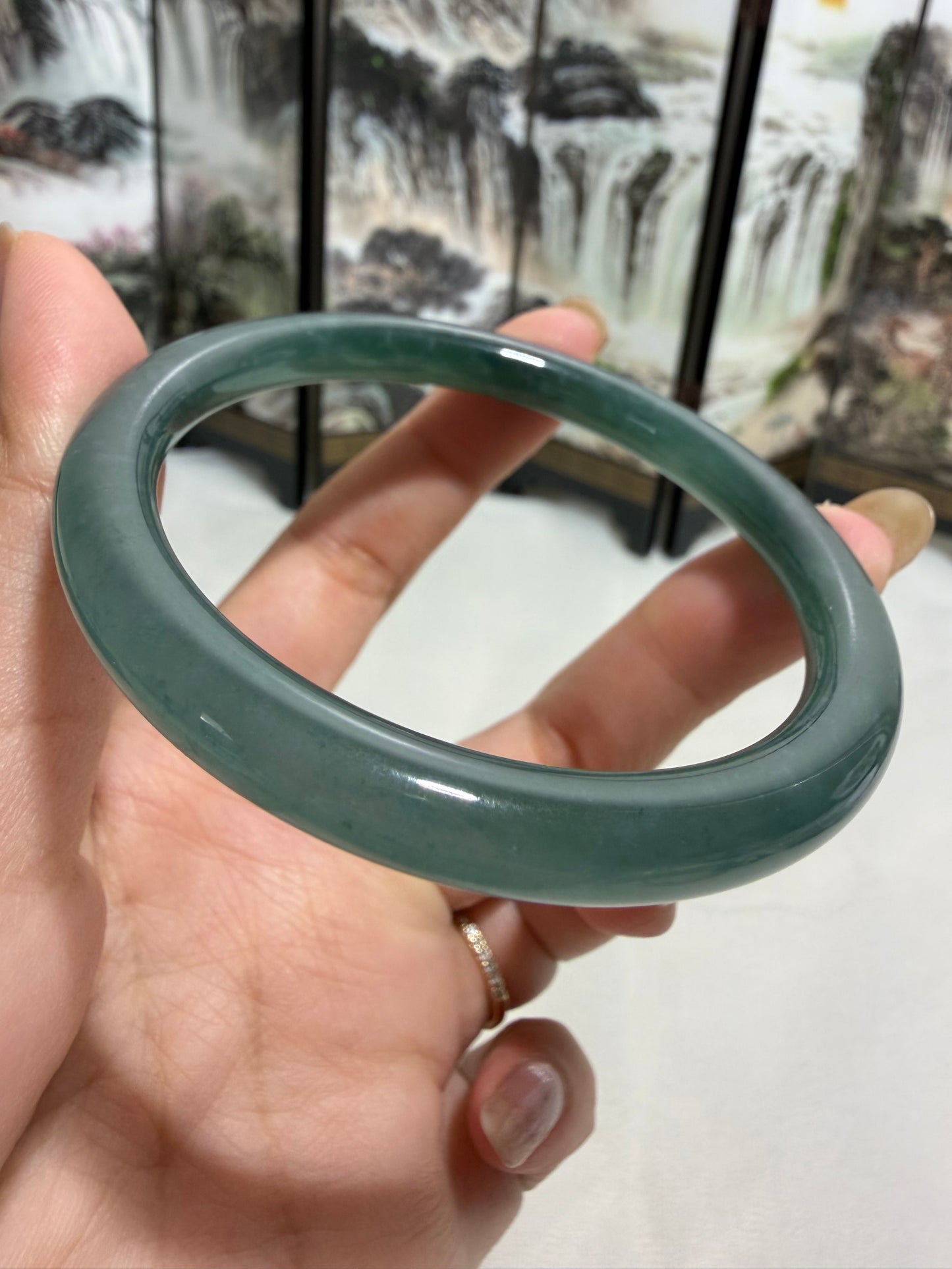 Guatamalan Jadeite Jade Bangle