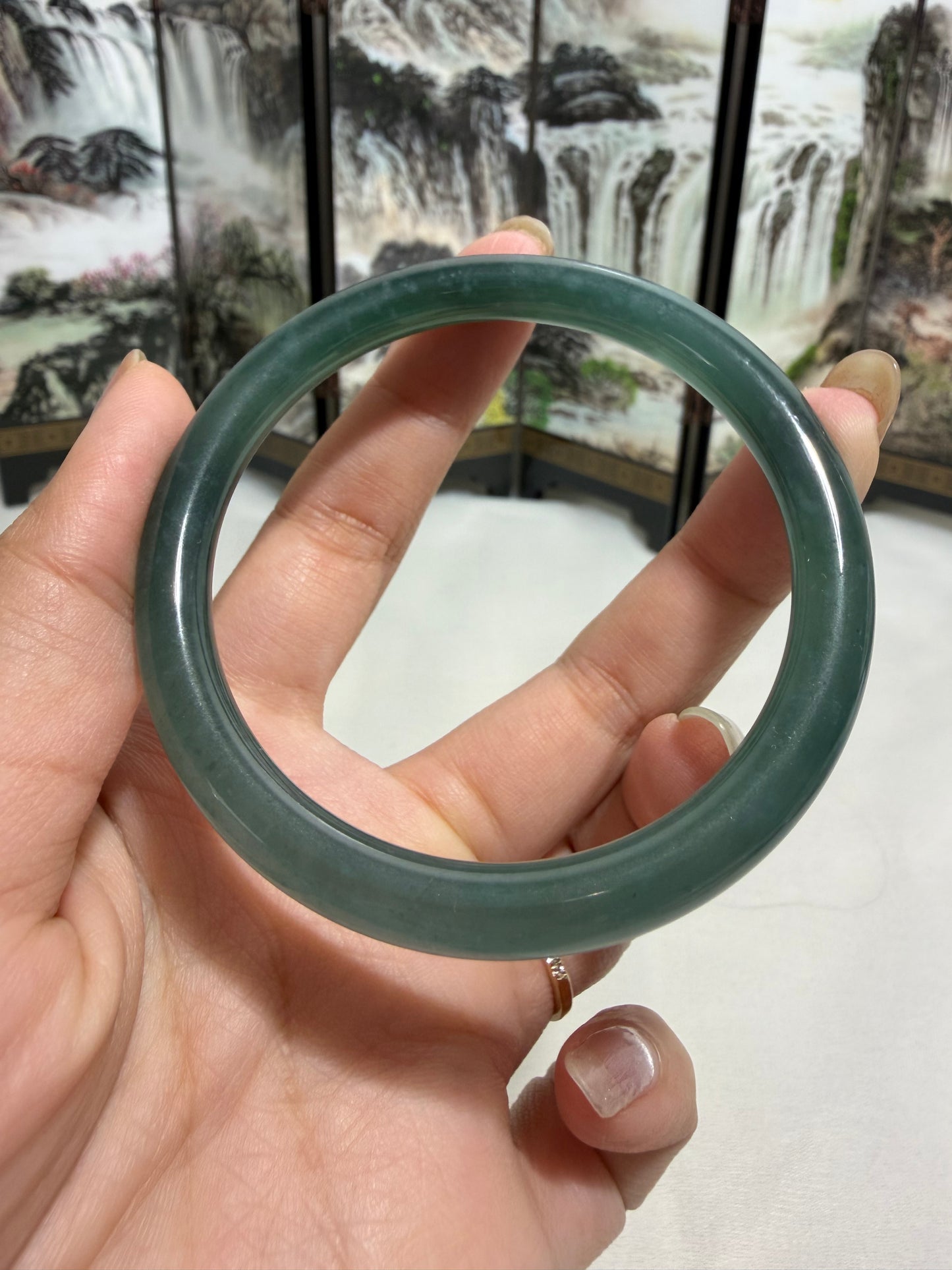 Guatamalan Jadeite Jade Bangle