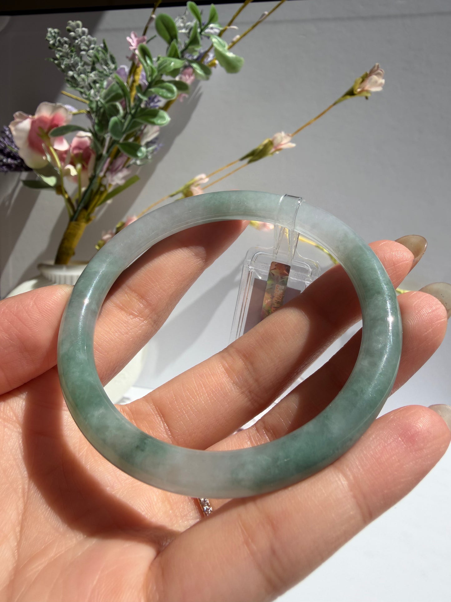 Green Glutinous Icy Jade Bangle