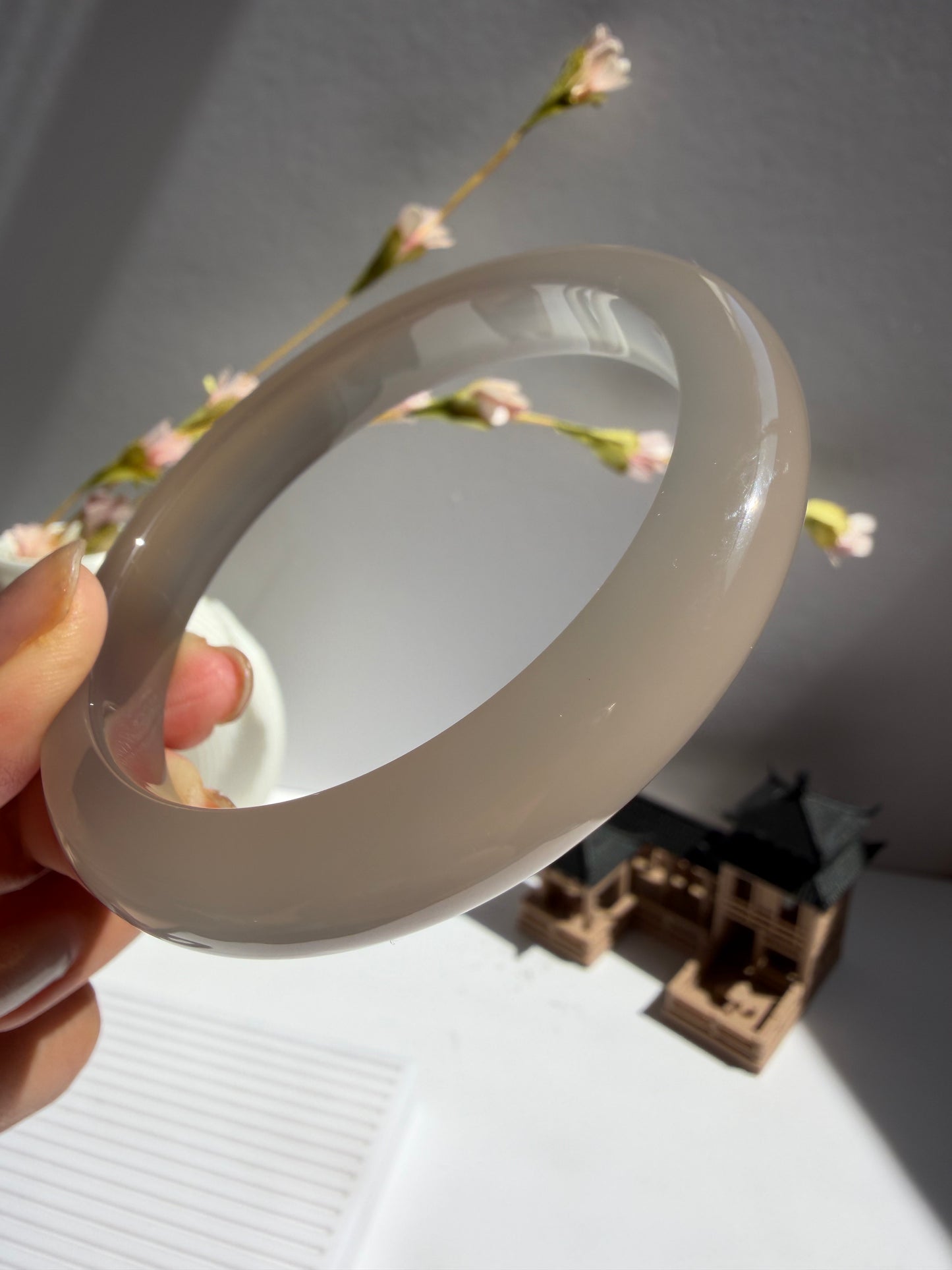 Natural Agate Bangle Soft Grey Serenity