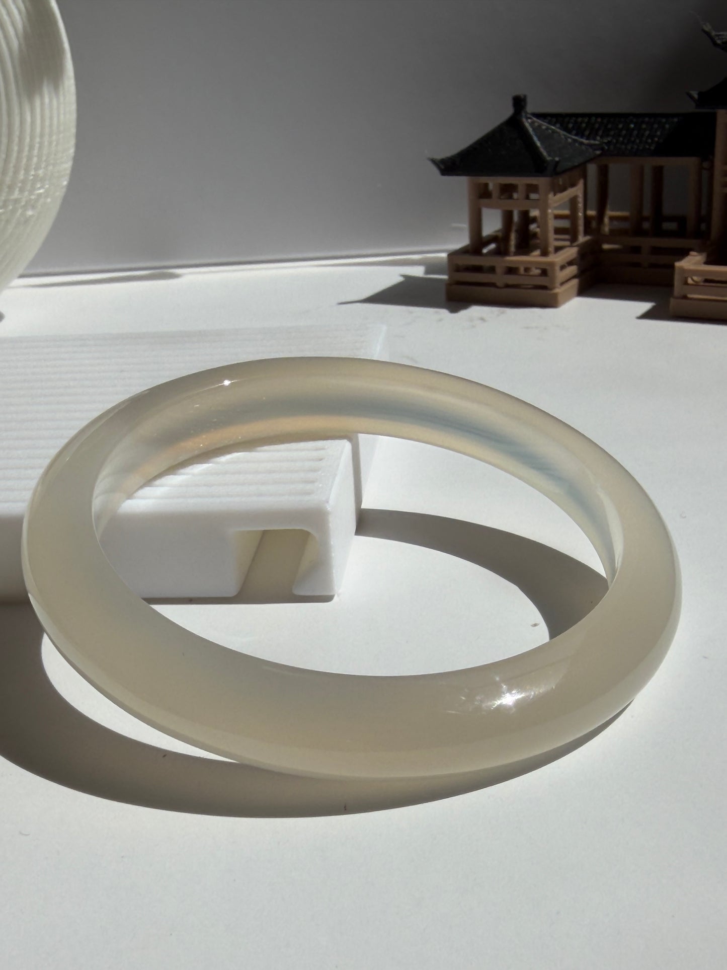 Natural Agate Bangle Ivory Glow