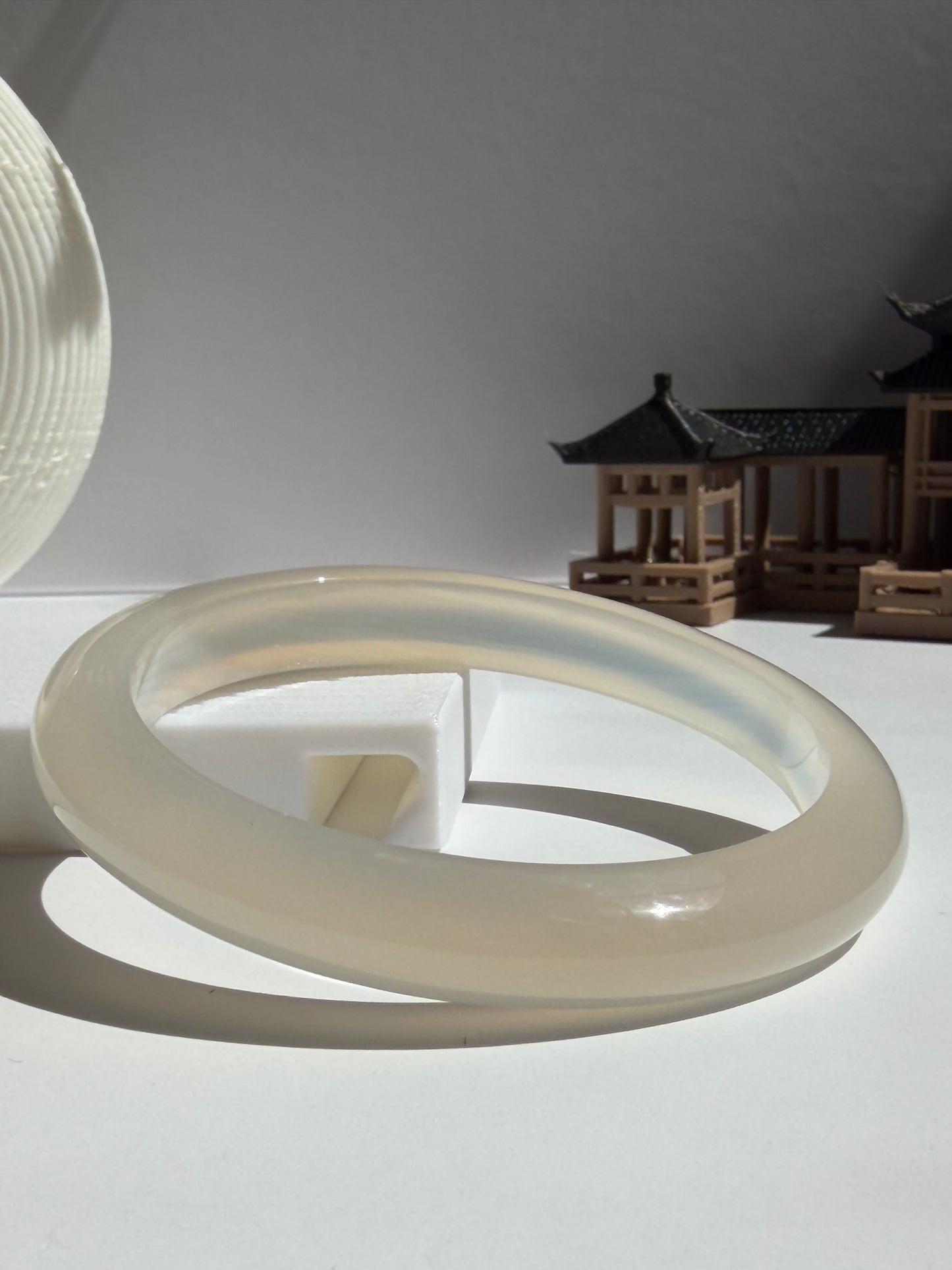 Natural Agate Bangle Ivory Glow