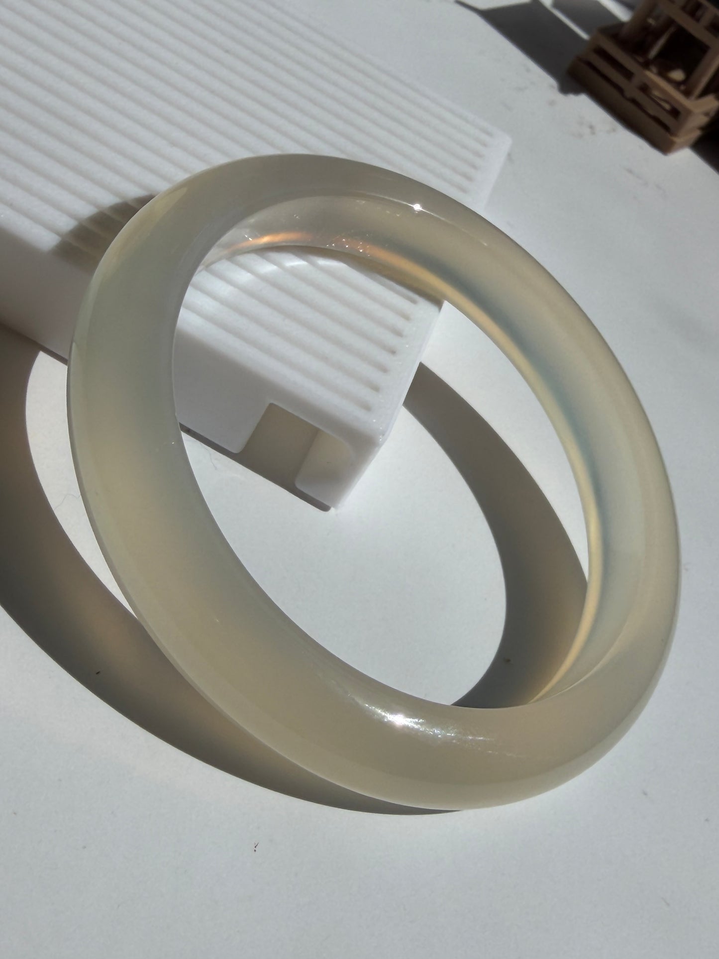 Natural Agate Bangle Warm Ivory Elegance