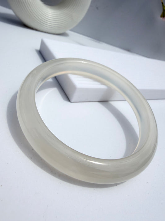 Natural Agate Bangle – Moonlit Silk