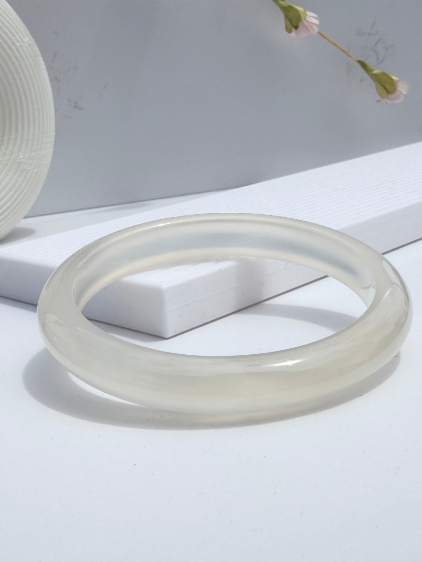 Natural Agate Bangle – Moonlit Silk