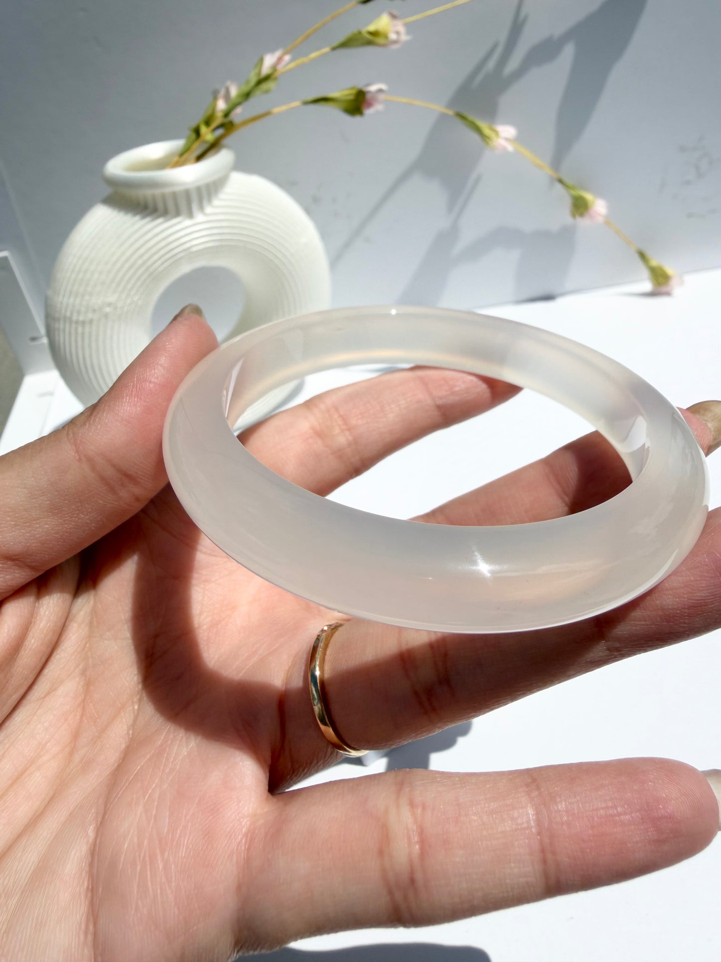 Natural Agate Bangle – Moonlit Silk