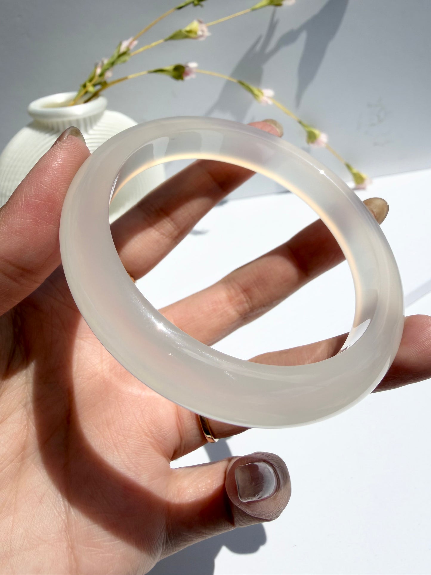 Natural Agate Bangle – Moonlit Silk