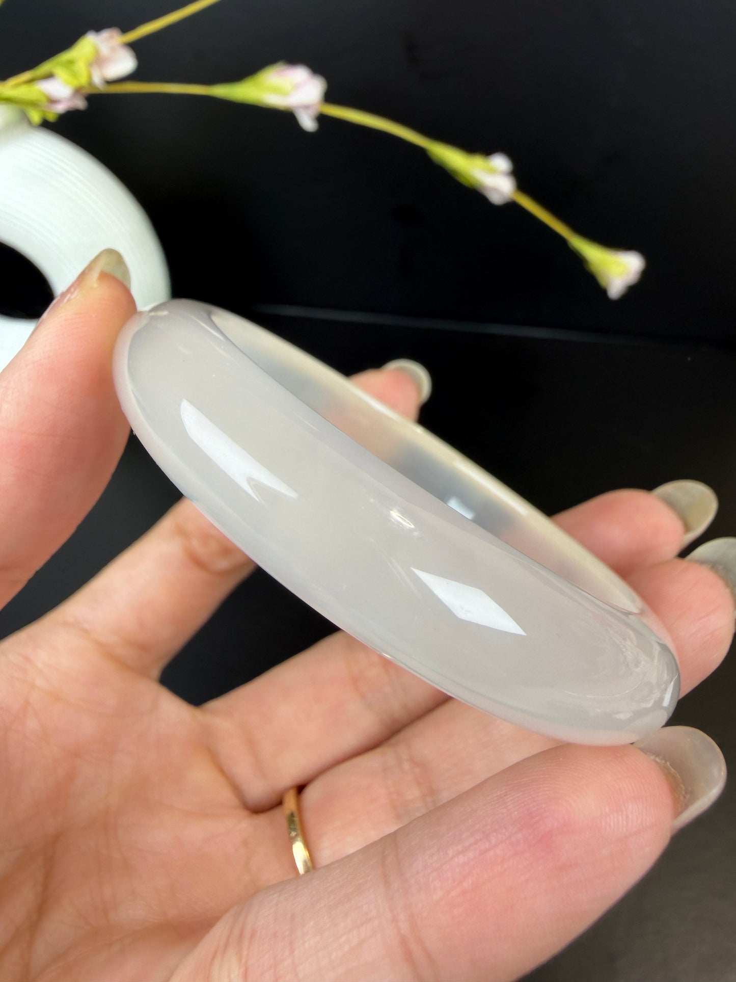 Natural Agate Bangle – Moonlit Silk