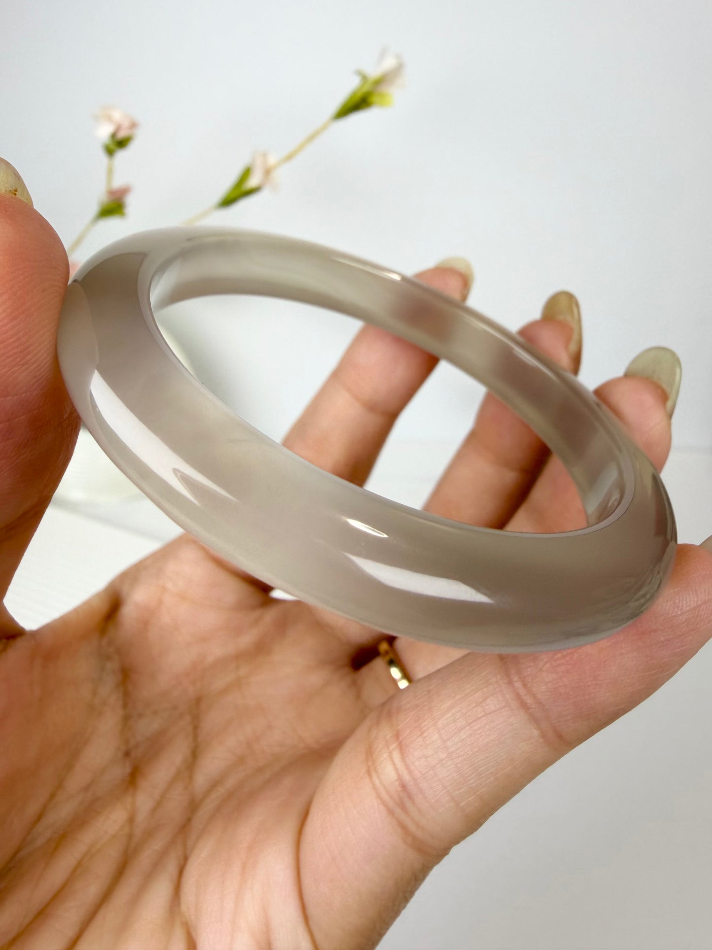 Natural Agate Bangle – Mist Veil