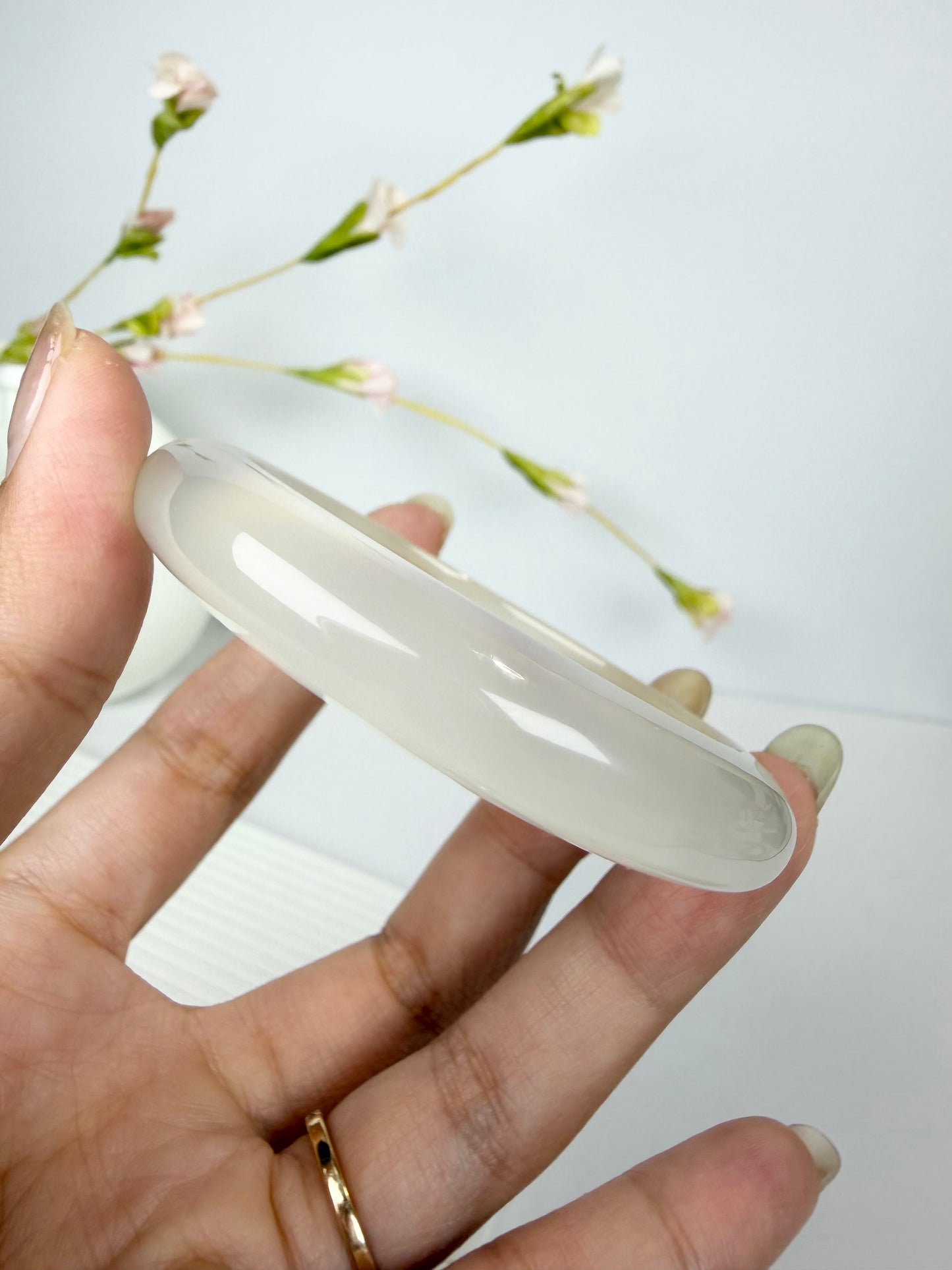 Natural Agate Bangle – Moonlit Silk