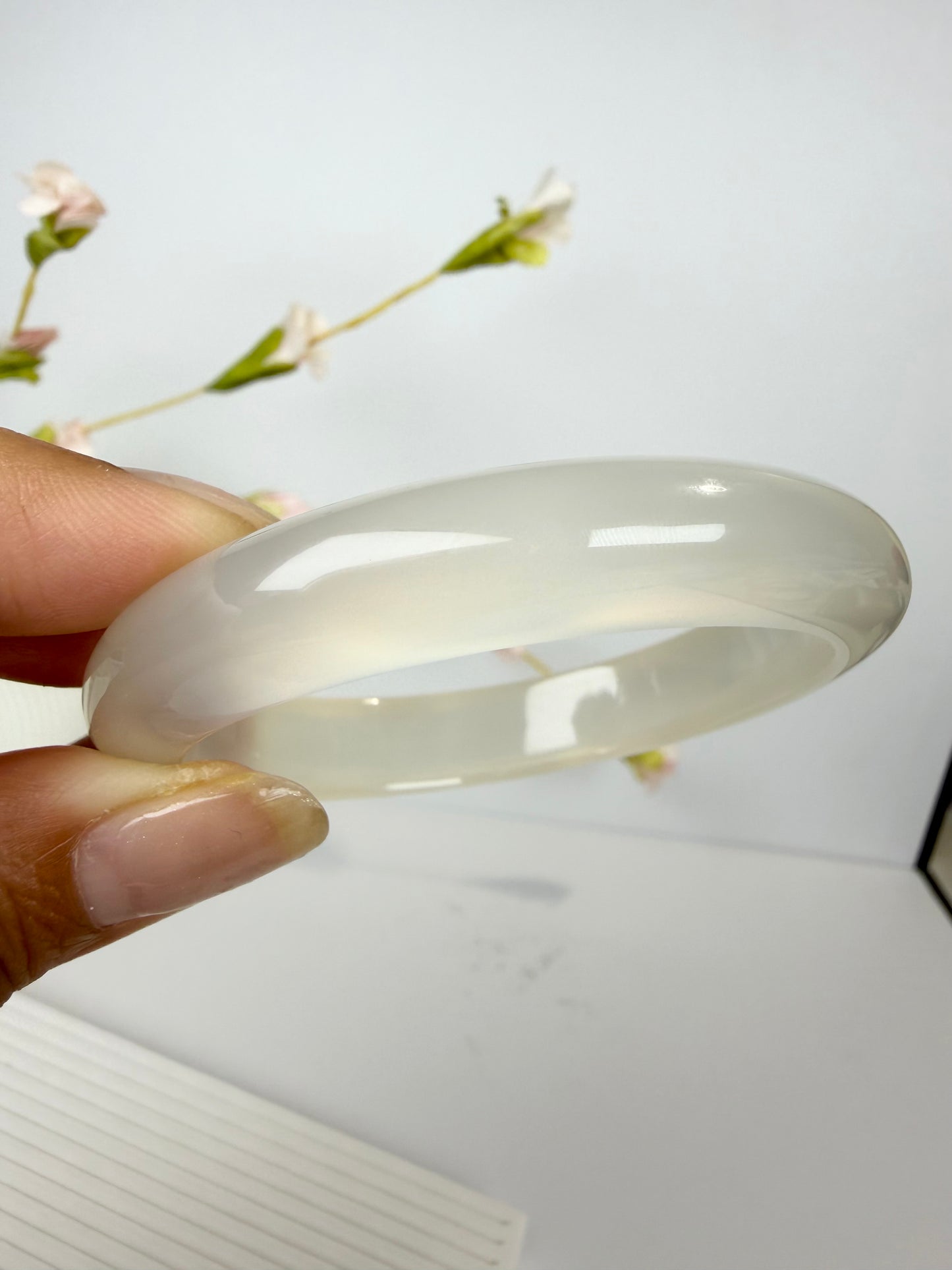 Natural Agate Bangle – Moonlit Silk