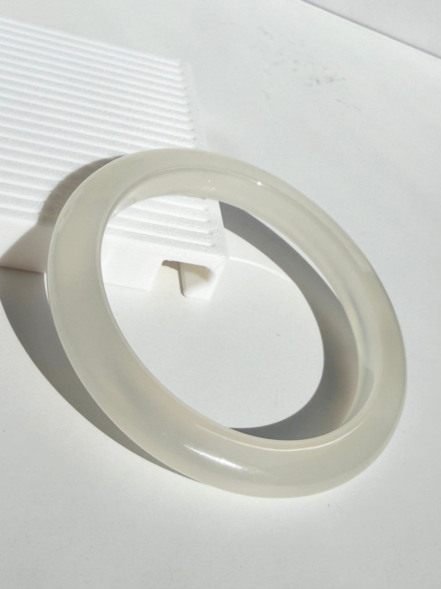 Natural Agate Bangle – Moonlit Silk