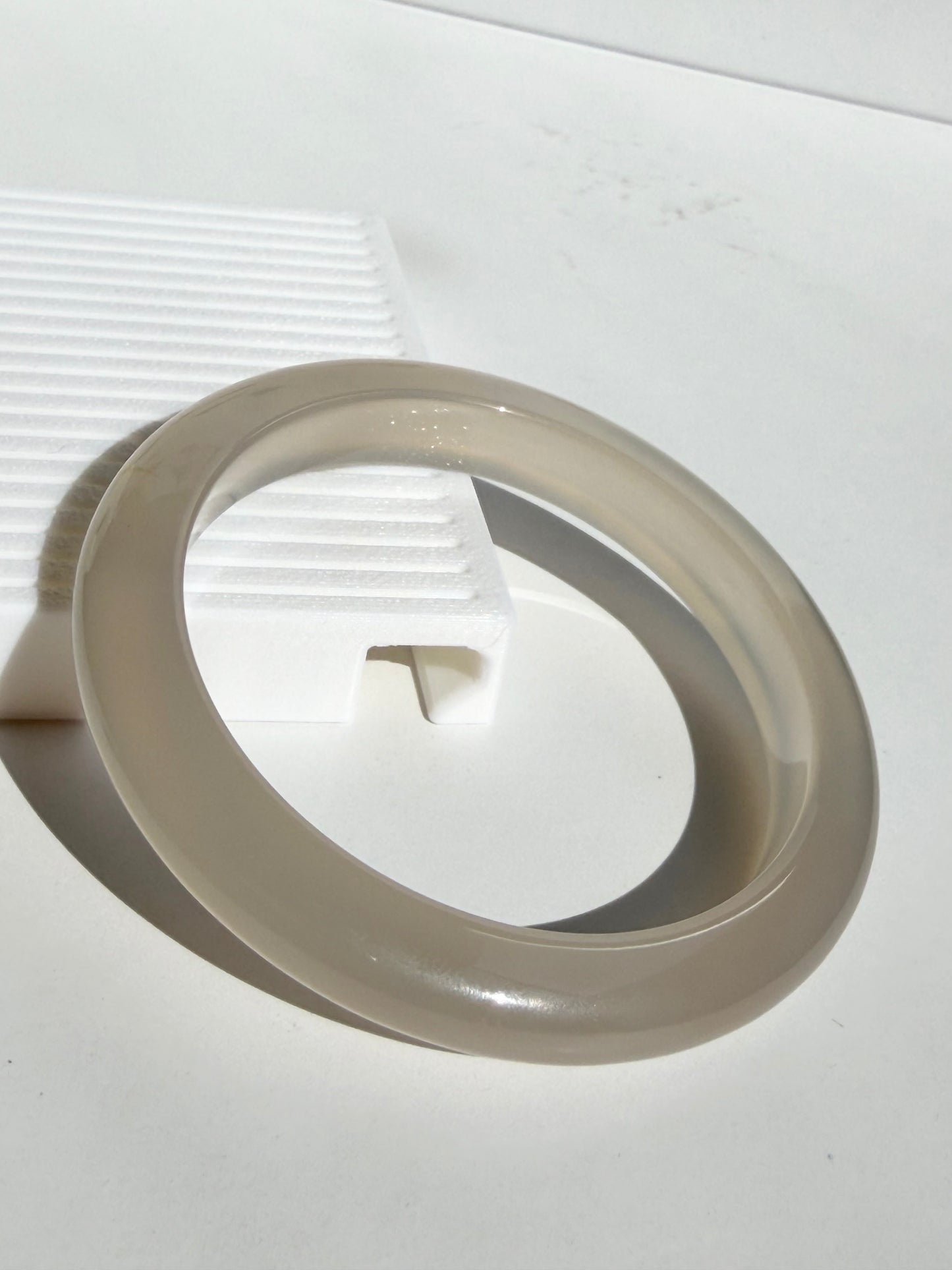 Natural Agate Bangle – Moonlit Silk