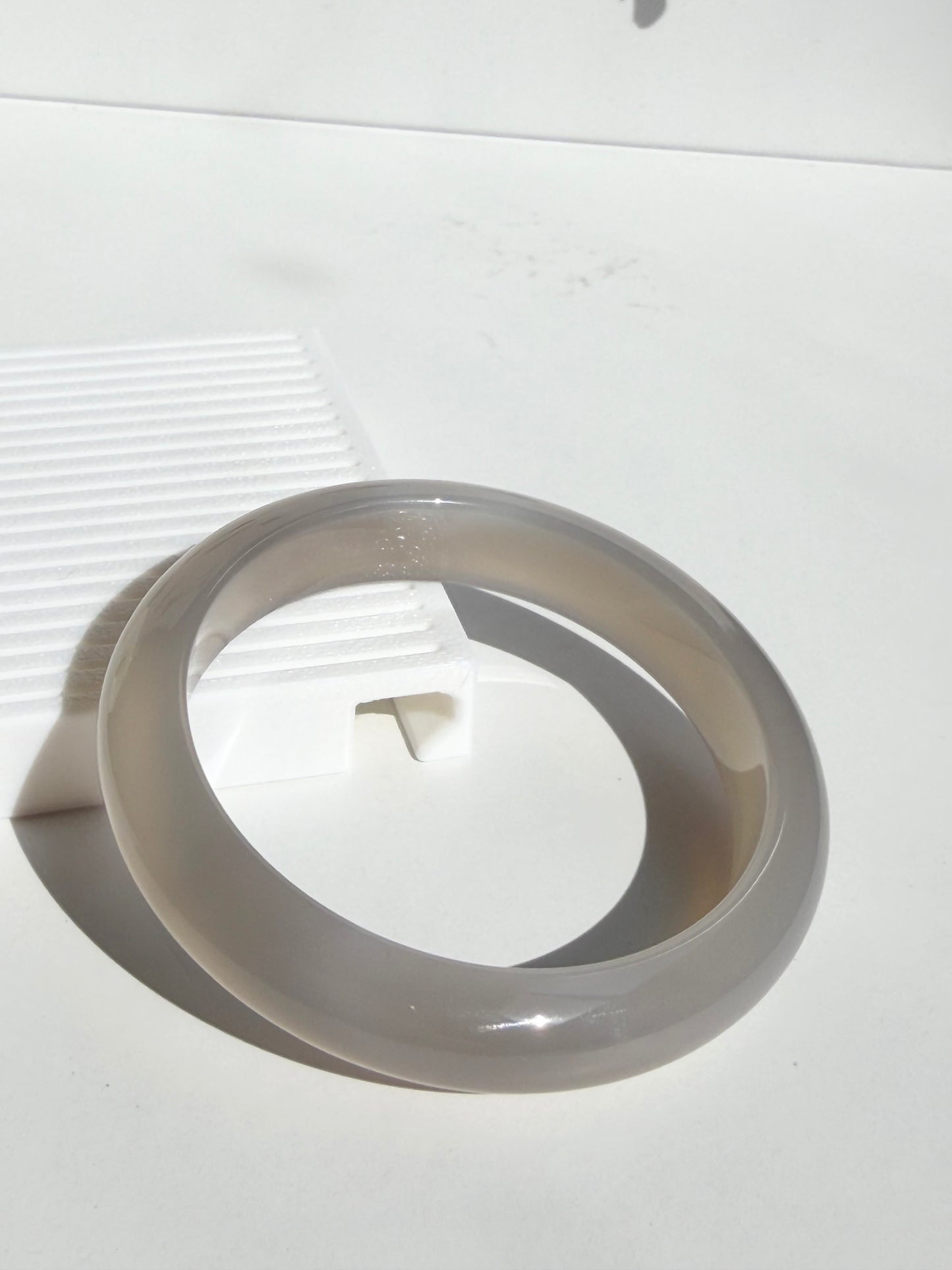 Natural Agate Bangle – Moonlit Silk