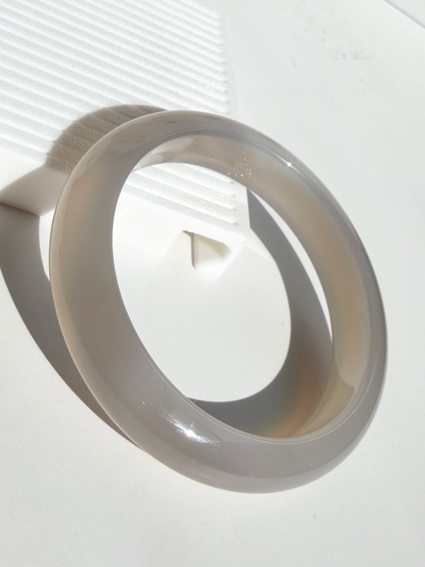 Natural Agate Bangle – Moonlit Silk