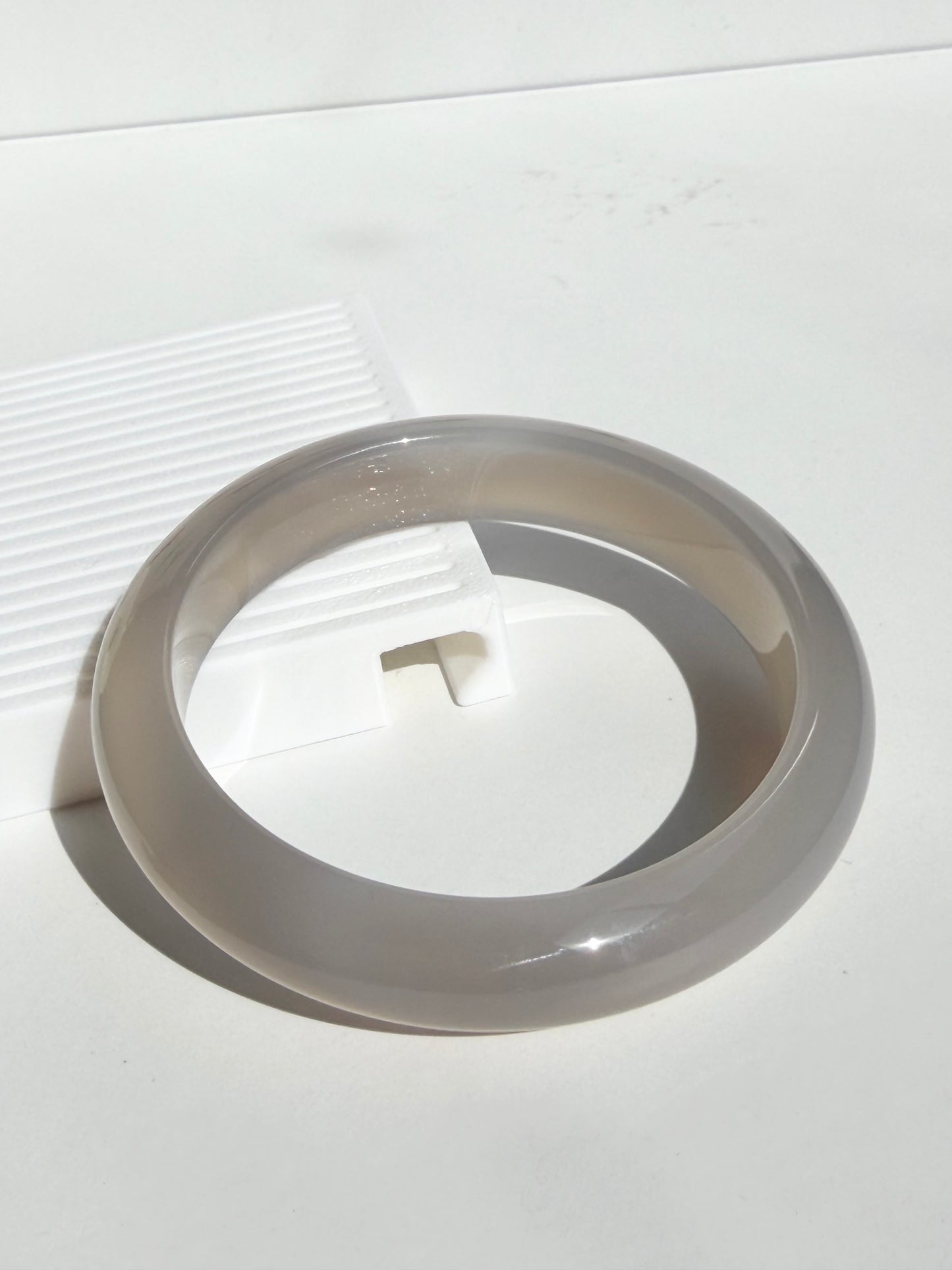 Natural Agate Bangle – Moonlit Silk