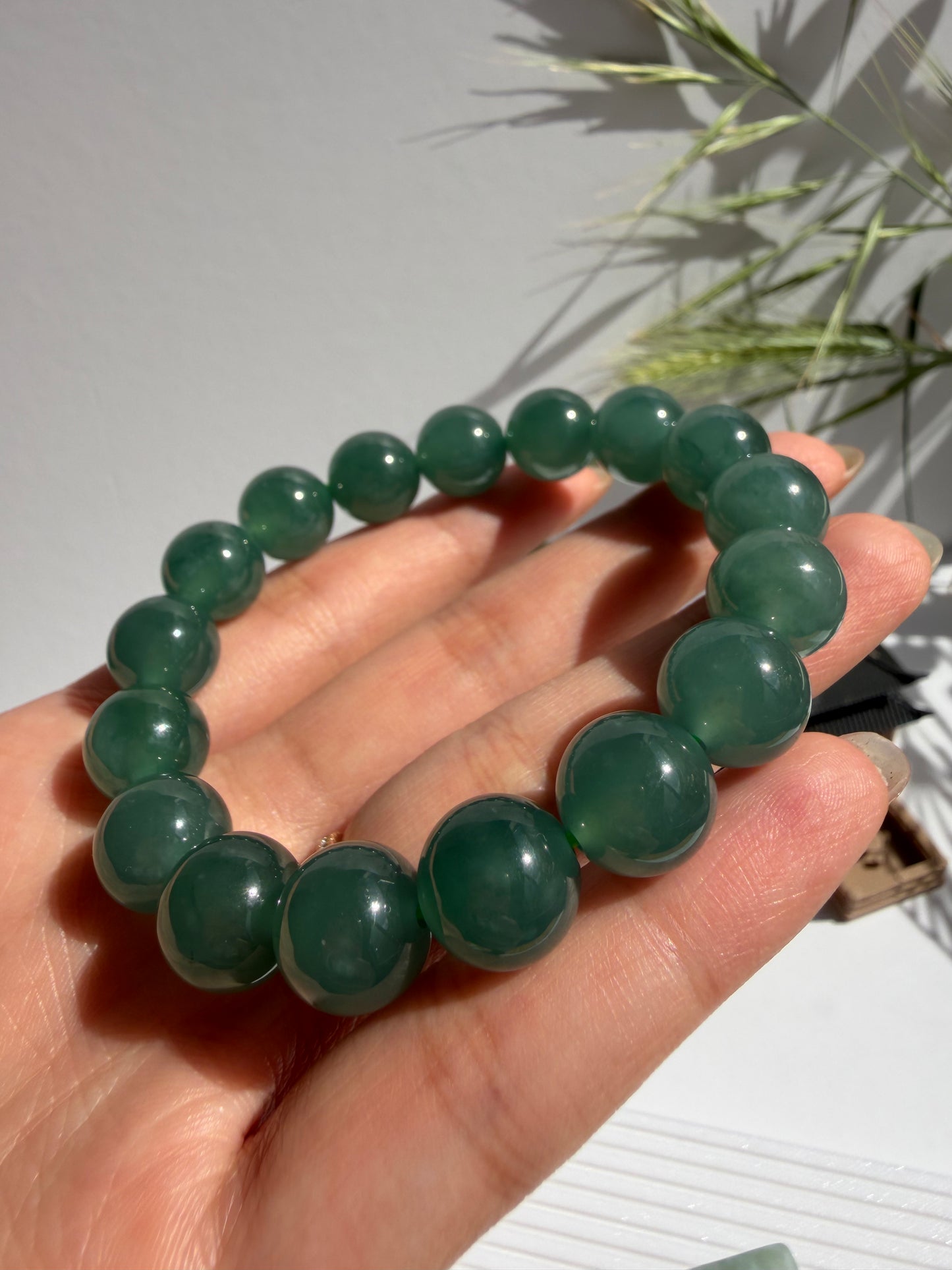Guatamalan Type A Jadeite Jade Bracelet - Vòng Ngọc Guatamala